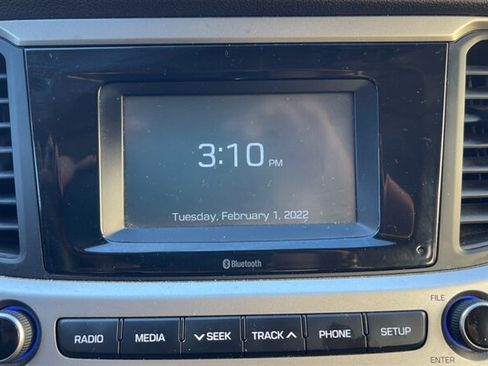 Used 2020 Hyundai Accent SE FWD image 12