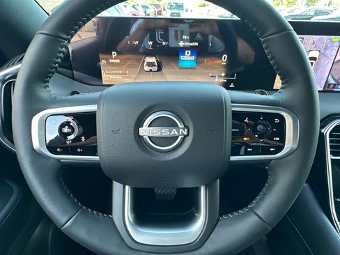 New 2025 Nissan Armada SL w/ Captain's Chari Seat Package image 20