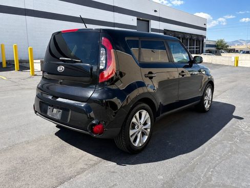 Used 2016 Kia Soul + FWD image 22