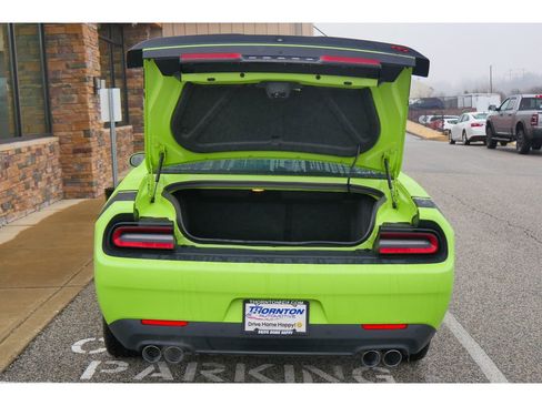 Used 2015 Dodge Challenger R/T Scat Pack w/ Leather Interior Group image 26