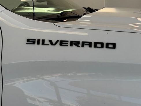 Used 2021 Chevrolet Silverado 1500 RST w/ Safety Package AWD/4WD image 10