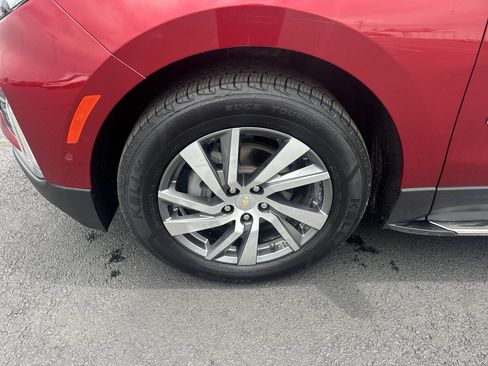 Certified 2022 Chevrolet Equinox Premier AWD/4WD image 10