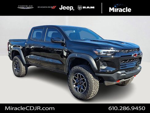 Used 2025 Chevrolet Colorado ZR2 image 1