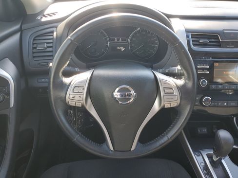 Used 2014 Nissan Altima 2.5 SV w/ Convenience Package image 21