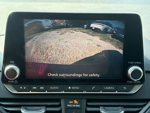 Used 2019 Nissan Altima 2.5 SR FWD image 5