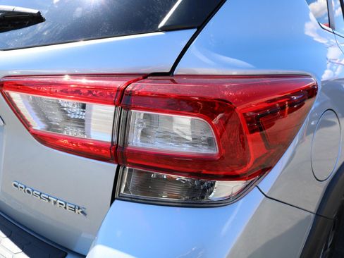 Used 2019 Subaru Crosstrek 2.0i Limited w/ Moonroof Package AWD/4WD image 10