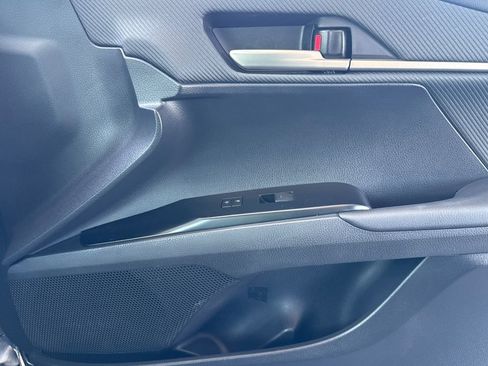 Used 2025 Toyota Camry SE FWD image 26