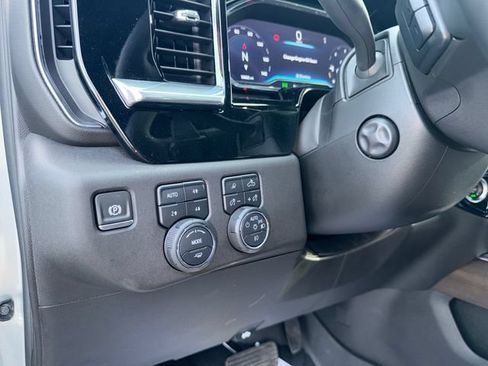 Used 2024 Chevrolet Silverado 1500 High Country w/ High Country Premium Package AWD/4WD image 14