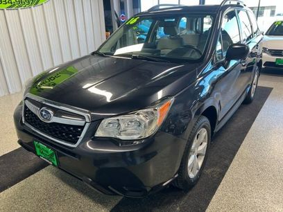 Used 2016 Subaru Forester 2.5i w/ Alloy Wheel Package