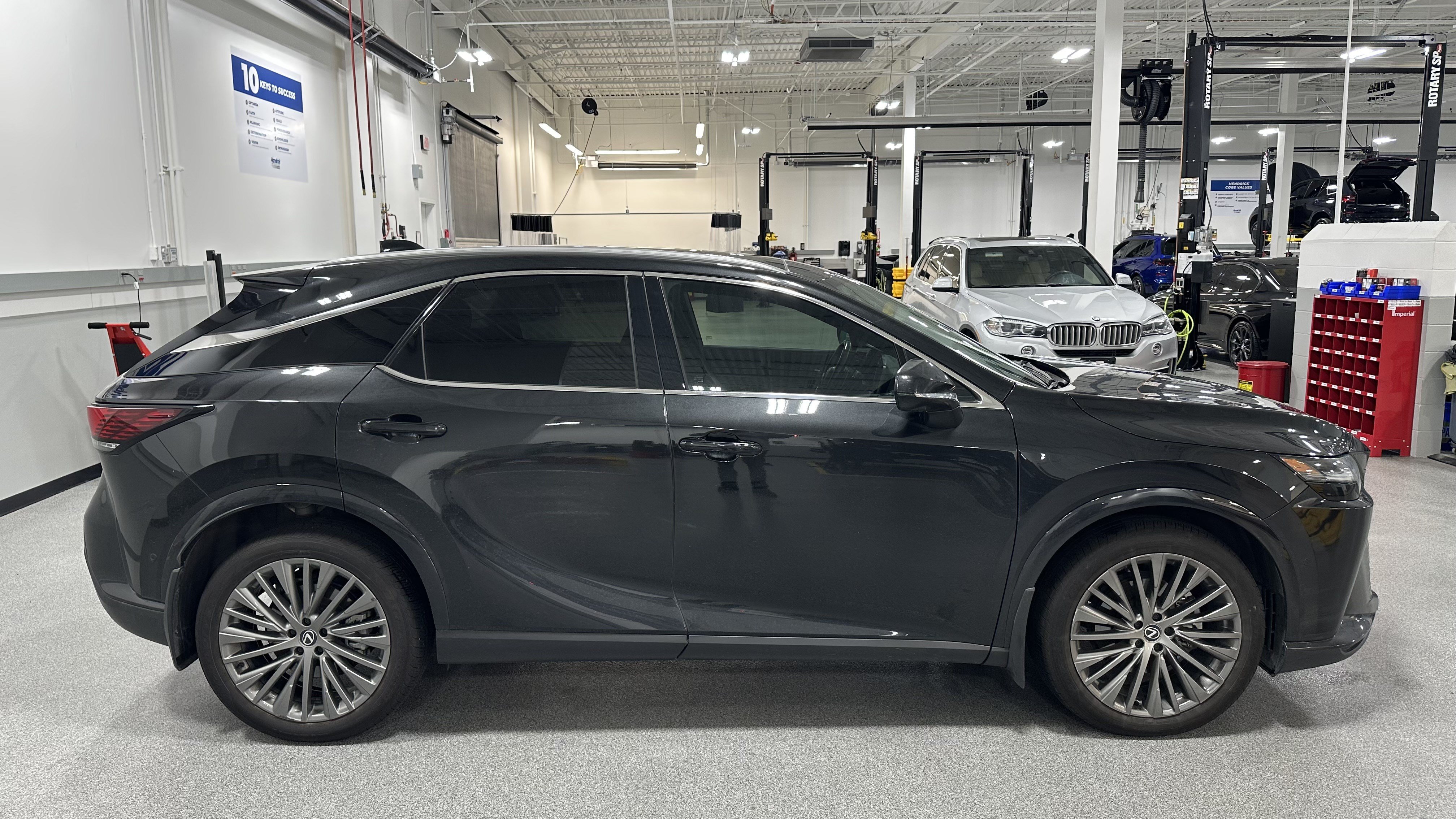 Used 2024 Lexus RX 350 AWD w/ Convenience Package image 11