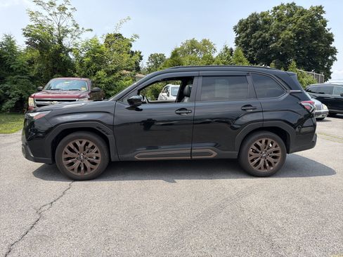 Used 2025 Subaru Forester Sport AWD/4WD image 4