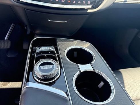 Certified 2024 Cadillac Lyriq Luxury AWD/4WD image 8