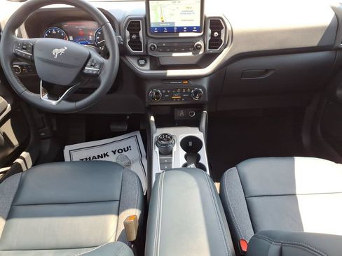 Used 2023 Ford Bronco Sport Outer Banks w/ Tech Package AWD/4WD image 11