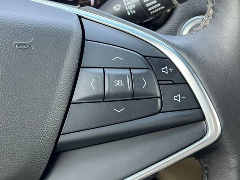 Used 2017 Cadillac XT5 Premium Luxury AWD/4WD image 23