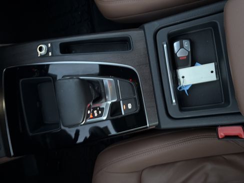 Certified 2022 Audi Q5 2.0T Premium Plus image 9