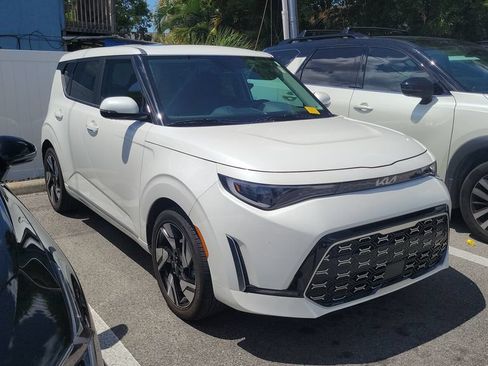 Used 2024 Kia Soul GT-Line w/ Option Group 020 FWD image 5
