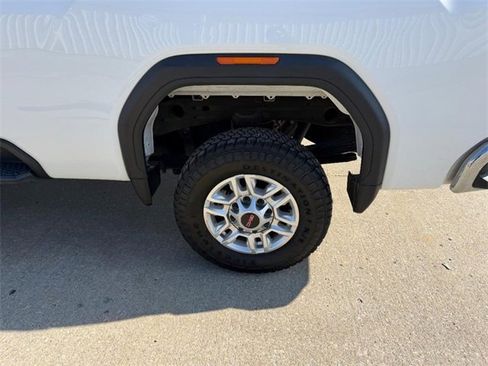 Used 2023 GMC Sierra 2500 SLE image 6