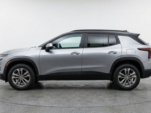 Used 2025 Chevrolet Equinox LT FWD image 5