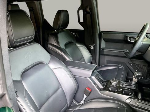 Used 2025 Ford Bronco Outer Banks AWD/4WD image 9