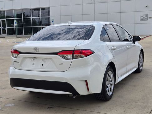 Used 2022 Toyota Corolla LE FWD image 7