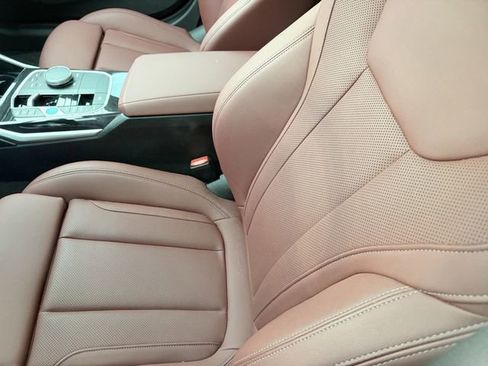 Used 2024 BMW i4 eDrive40 w/ Premium Package image 9