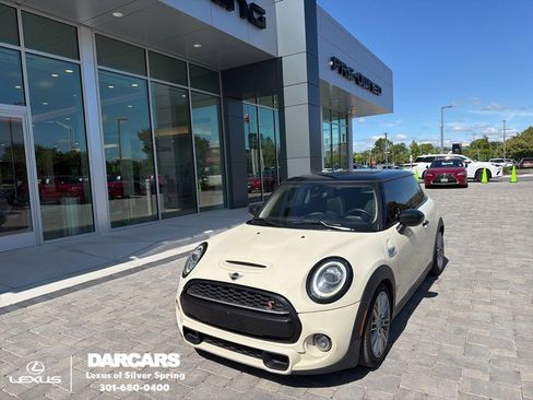 Used 2021 MINI Cooper S w/ 6.5" Touchscreen Package FWD image 1