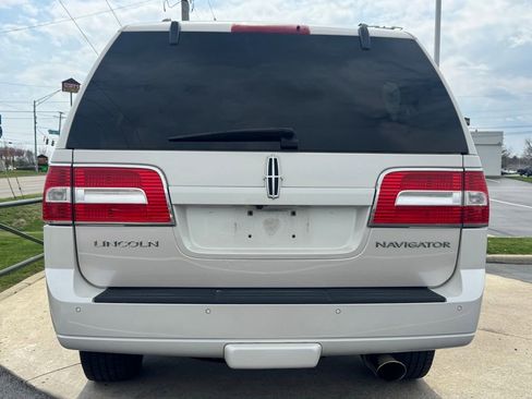 Used 2013 Lincoln Navigator 4WD w/ HD Trailer Tow Pkg image 6