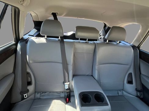 Used 2018 Subaru Outback 2.5i Limited AWD/4WD image 13
