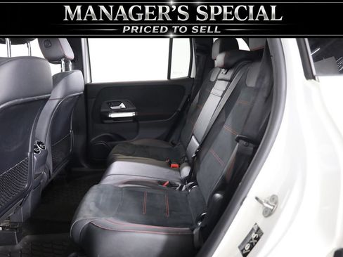 Used 2022 Mercedes-Benz GLB 250 4MATIC image 38