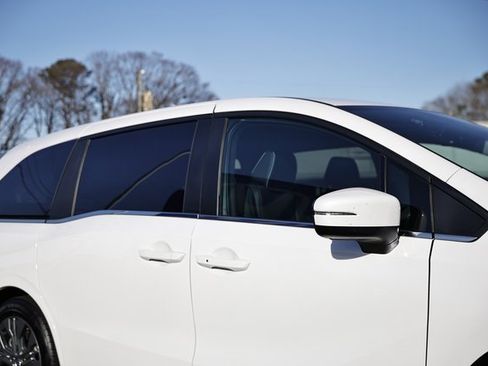 Certified 2025 Honda Odyssey Touring image 11