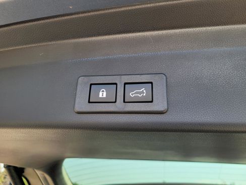 New 2025 Subaru Ascent Limited image 19