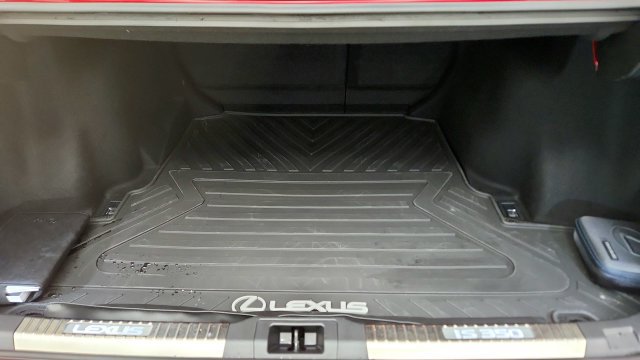 Used 2026 Lexus IS 350 F Sport w/ Accessory Package Z1 RWD image 31