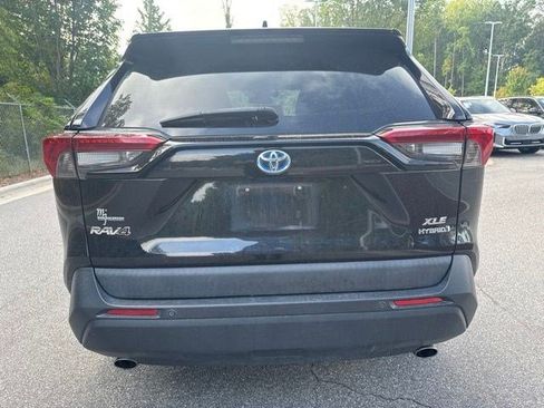 Used 2019 Toyota RAV4 XLE AWD/4WD image 14