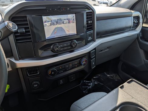 Used 2021 Ford F150 XLT image 26