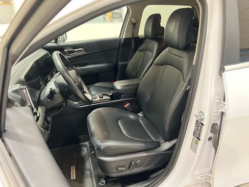 Used 2023 Kia Sportage EX FWD image 12