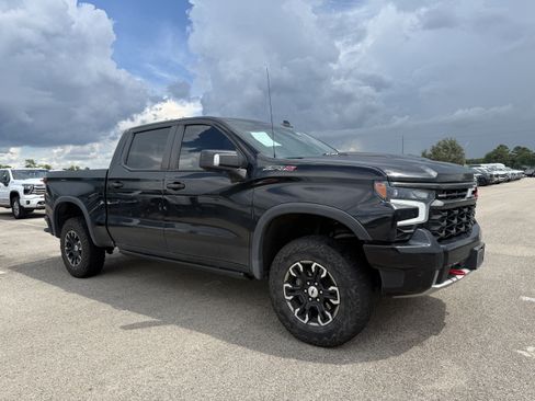 Used 2023 Chevrolet Silverado 1500 ZR2 AWD/4WD image 1