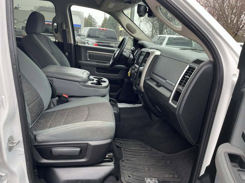 Used 2017 RAM 2500 Big Horn image 28