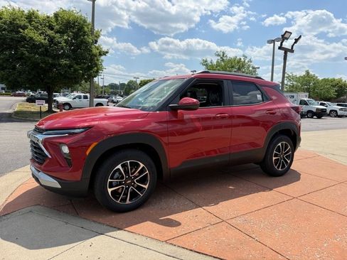 New 2026 Chevrolet TrailBlazer LT FWD image 3