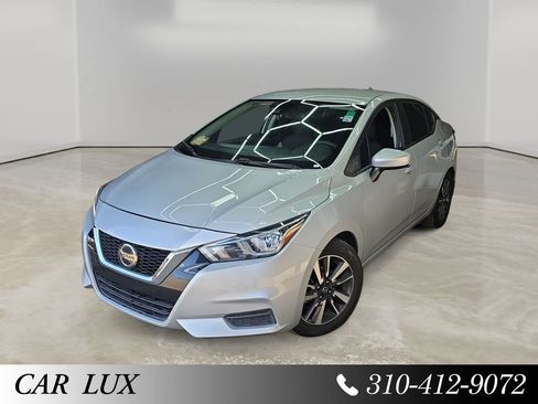 Used 2022 Nissan Versa SV FWD image 14