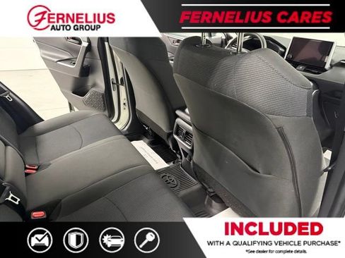 Used 2024 Toyota RAV4 LE AWD/4WD image 24