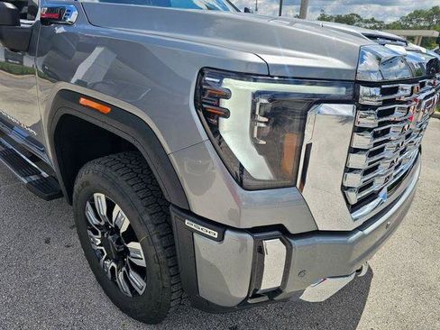 New 2026 GMC Sierra 2500 Denali w/ Denali Reserve Package AWD/4WD image 9