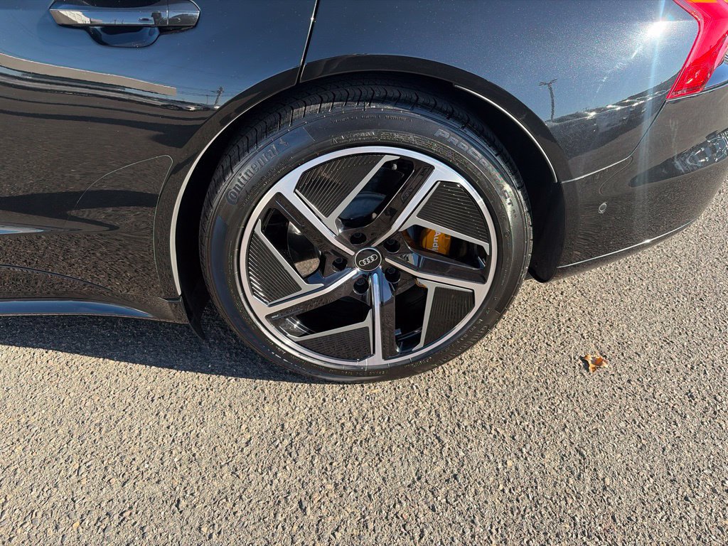Used 2024 Audi RS e-tron GT AWD/4WD image 30