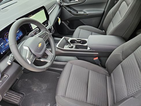 New 2026 Chevrolet Equinox LT FWD image 15
