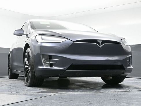 Used 2021 Tesla Model X Long Range image 53