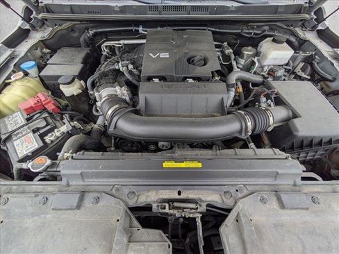 Used 2023 Nissan Frontier PRO-4X w/ Pro Convenience Package AWD/4WD image 18