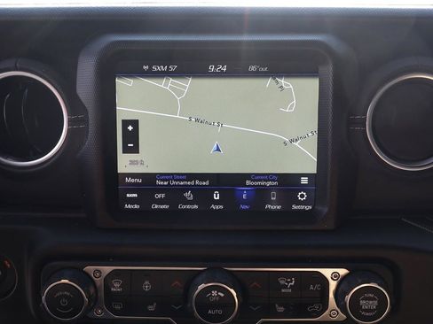 Used 2021 Jeep Wrangler Unlimited Rubicon 4xe w/ Cold Weather Group AWD/4WD image 18