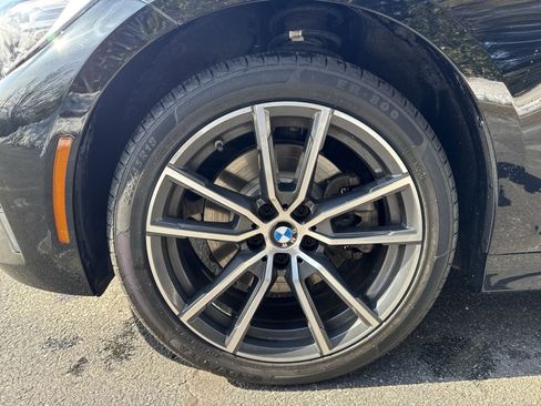 Used 2021 BMW 330i xDrive Sedan w/ Premium Package image 7