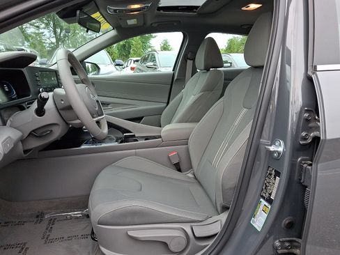 Used 2026 Hyundai Elantra SEL Sport Premium FWD image 14