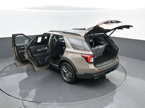 New 2026 Ford Explorer ST w/ Sun And Sound Package AWD/4WD image 28