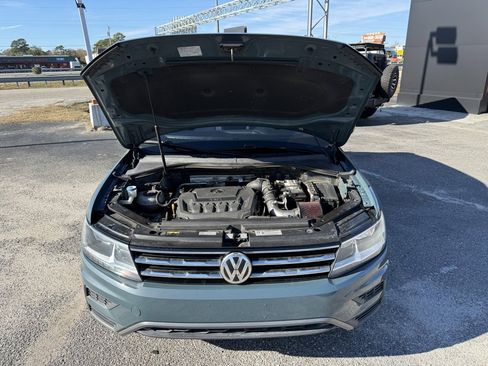 Used 2019 Volkswagen Tiguan SE image 9